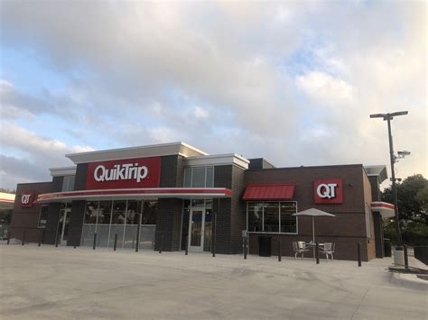 The Oklahoma City Council on Tuesday approved a zoning request to allow for the city's first QuikTrip truck stop location. . Quiktrip new locations